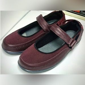 Women's 9 W (wide) Burgundy Leather ORTHOFEET Mary Jane Shoes